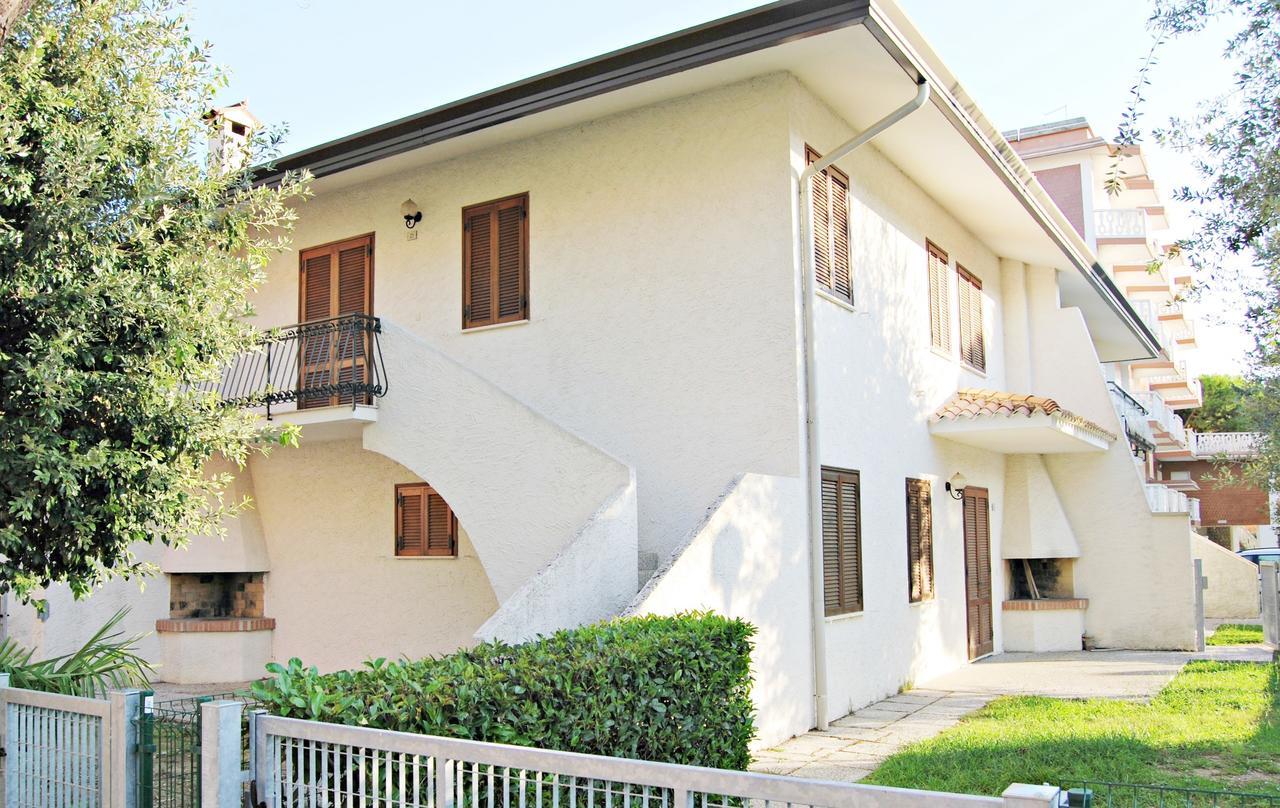 Villa Mery Bibione Buitenkant foto